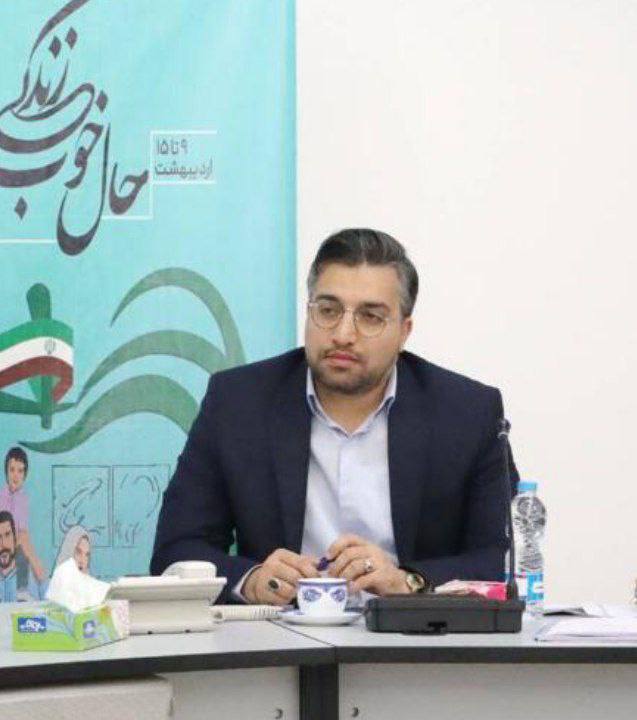 قرار مردمی در چهارراه ولیعصر/ گفت&zwnj;وگوی چهره به چهره در &laquo;قرار وسط شهر&raquo;