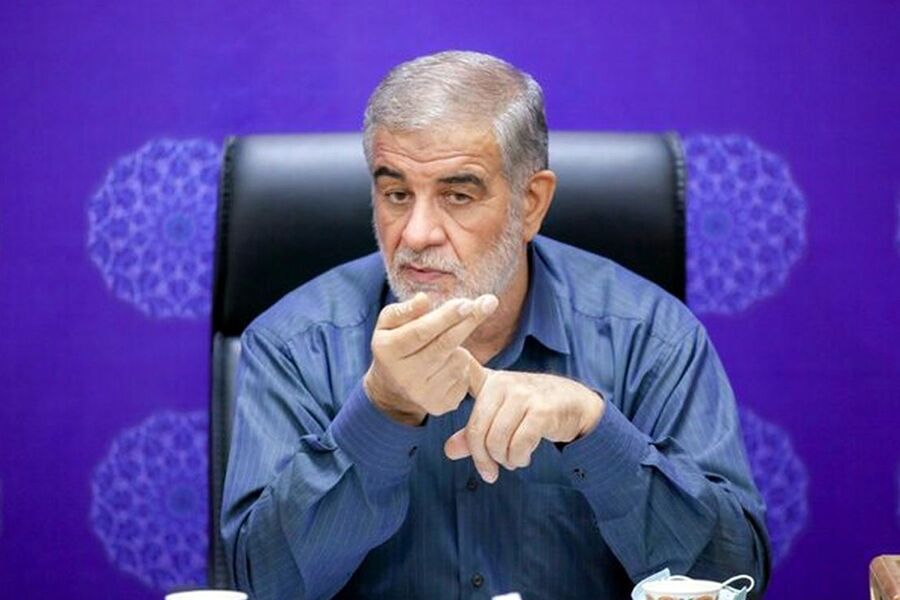 یزد را درگیر بازی‌های سیاسی نکنید