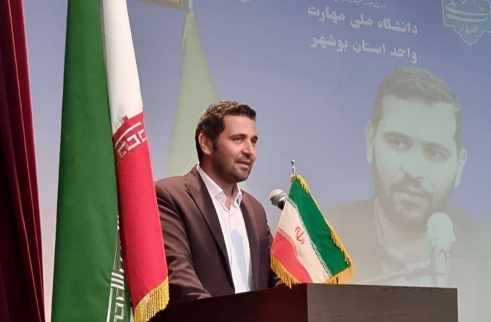 برگزاری محفل نورانی «انس با قرآن» در دانشگاه ملی مهارت بوشهر برگزاری محفل نورانی «انس با قرآن» در دانشگاه ملی مهارت بوشهر