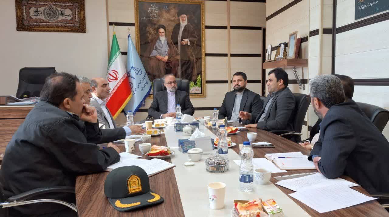 ۱۱۹ فقره پرونده برای قاپاقچیان چوب در اردبیل تشکیل شده است ۱۱۹ فقره پرونده برای قاپاقچیان چوب در اردبیل تشکیل شده است